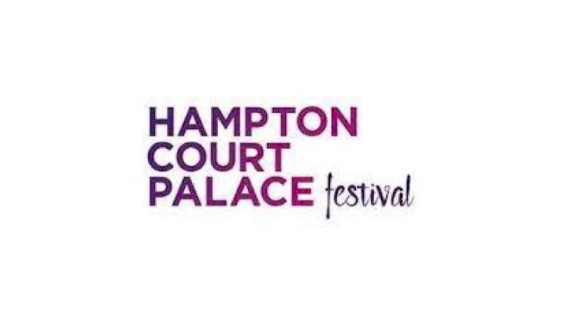 Logo saying "Hampton Court Palace".